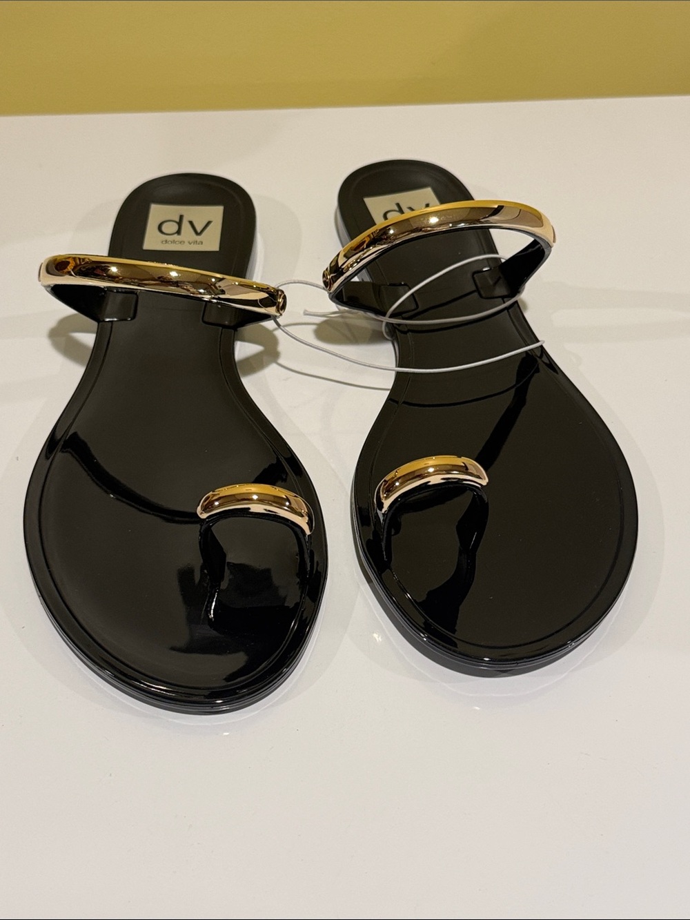New adv dolce vita jelly sandals size 8. - Picture 3 of 3